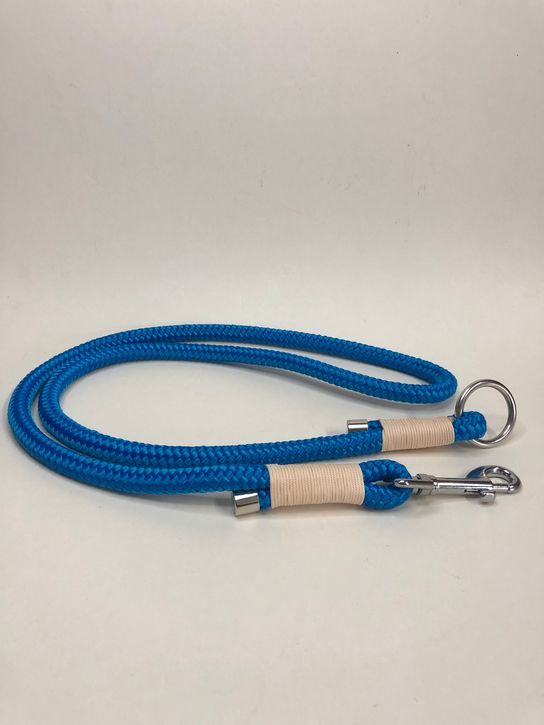 Unterteil aus Taumaterial/Hellblau