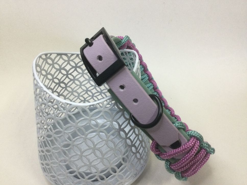 Halsband Lace mit Paracord Sagegrün/Flieder, HU 42-46 cm