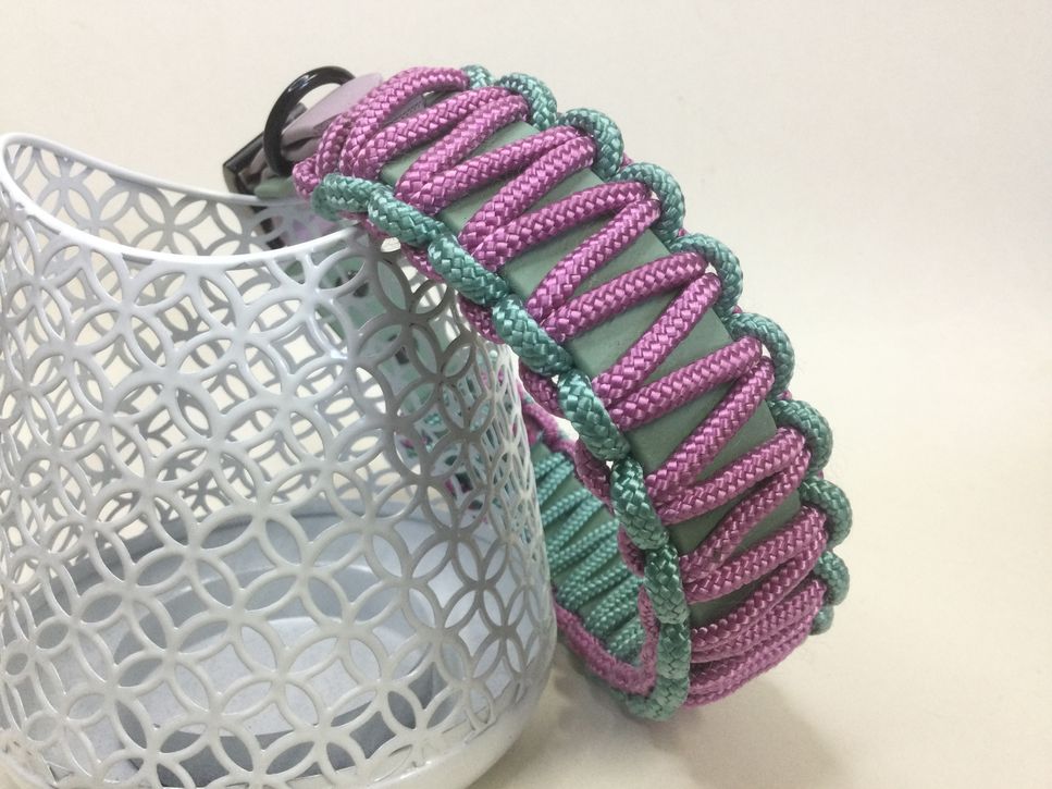Halsband Lace mit Paracord Sagegrün/Flieder, HU 42-46 cm